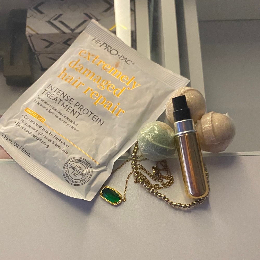 MYSTERY GOLD* BUNDLE Pro-Pac Hair Repair Treatment with Accessories